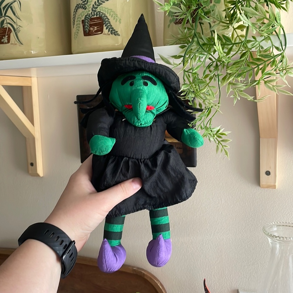 🧙 Vintage International Silver Co Halloween Witch 13” Plush Decor